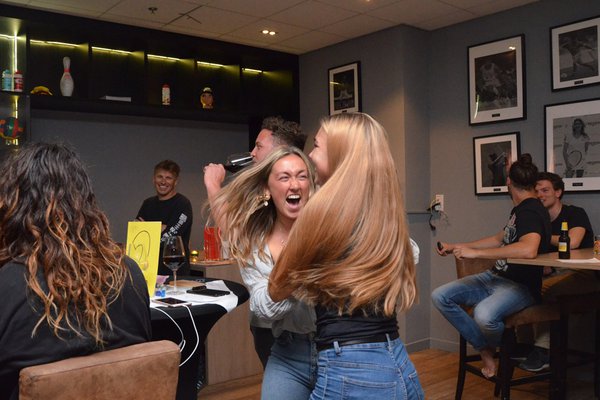 Wings Pub Quiz verzameling 1.jpg